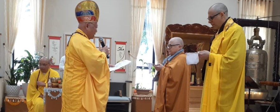 Ordination ceremony of Phap Lan and David Ketchum